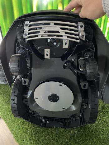 Automower 405XE NERA robotfűnyíró 2026 (beépített pluginnal) 8.Kép