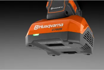 40-C750X akkumulátor gyorstöltő 2.Kép