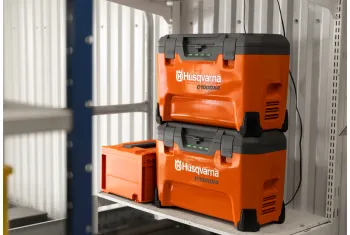 40-C1000X4 Multi rack akkumulátor töltő  szállítódoboz és tároló 3.Kép