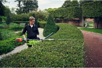 525iHF3 akkumulátoros magassági sövényvágó  (csak gép) 11.Kép