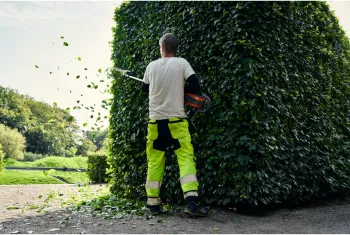 525iHE3 akkumulátoros magassági sövényvágó  (csak gép) 13.Kép