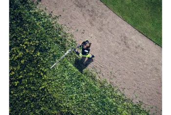 525iHE3 akkumulátoros magassági sövényvágó  (csak gép) 3.Kép