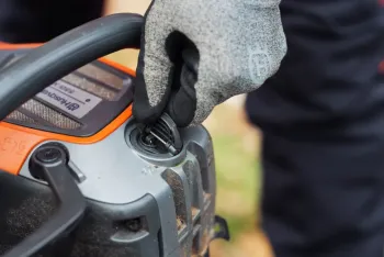 550i XP akkumulátoros láncfűrész  (csak gép) 5.Kép