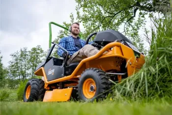 AS 920 E-Sherpa 2WD felülős magasgazvágó  (4 db akkumulátoral, Typ2 töltő nélkül) 2.Kép