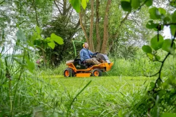 AS 920 Sherpa 2WD felülős magasgazvágó 3.Kép