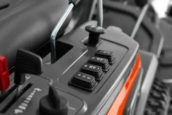R420TsX AWD rider 11.Kép